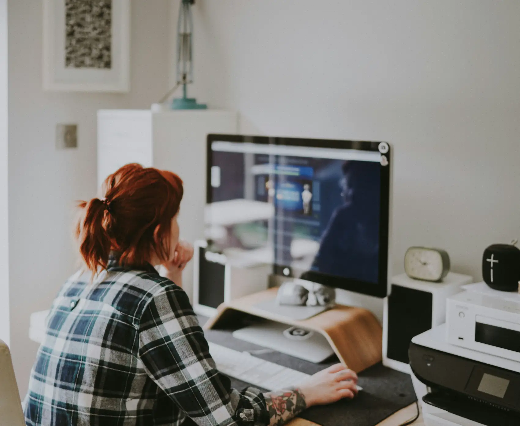 Image article Les avantages du bureau assis-debout : santé, productivité et confort